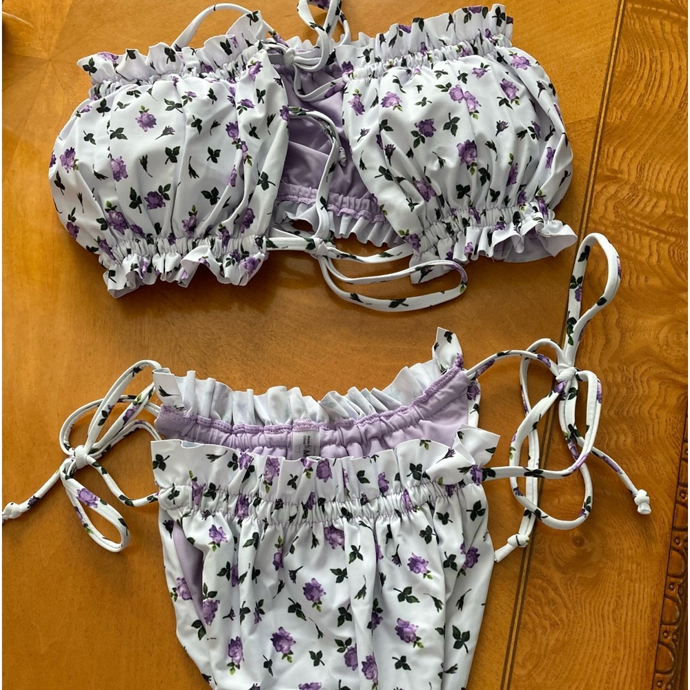 Bathing suit - Picture 2 of 8